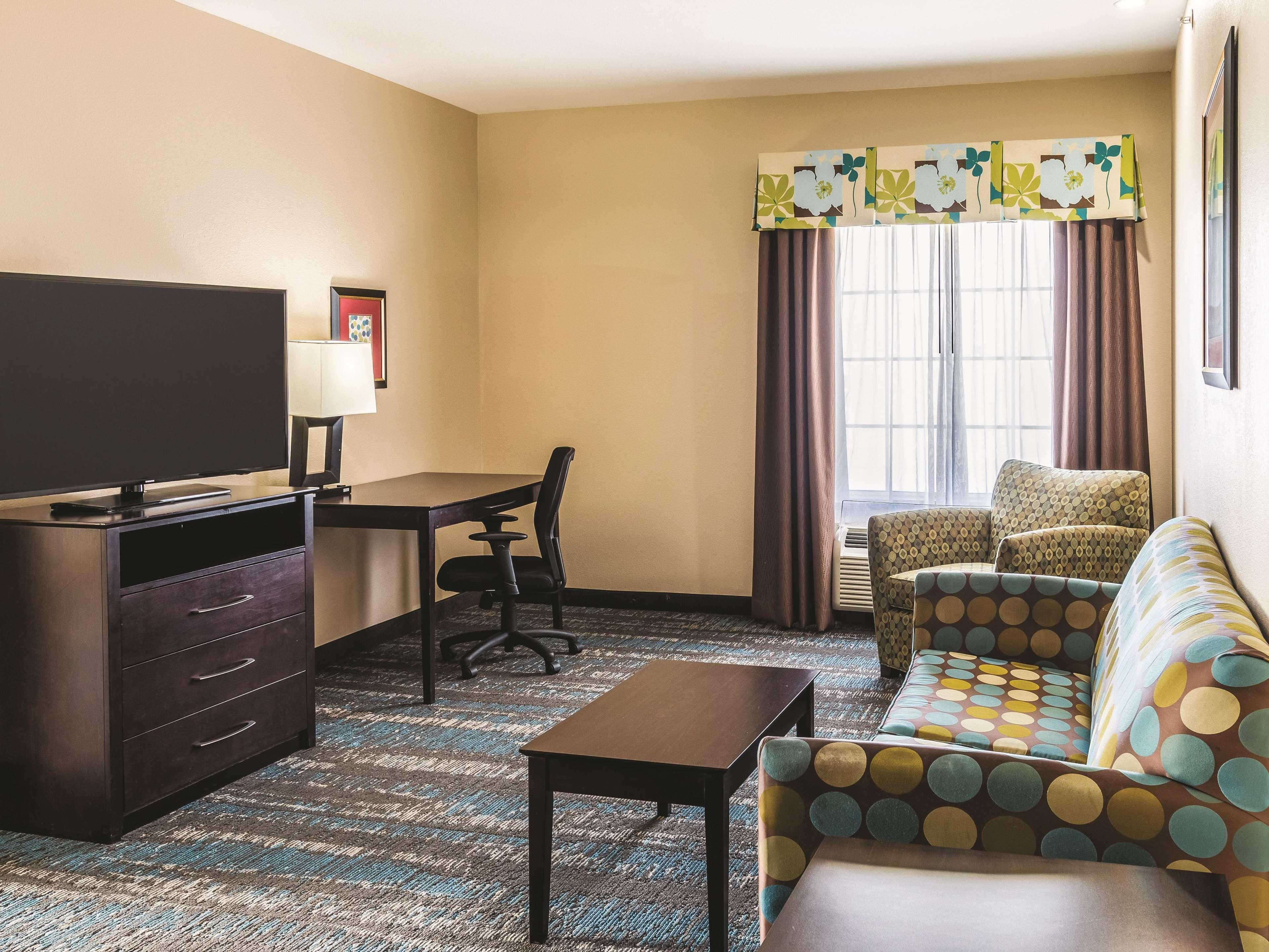 La Quinta By Wyndham Dallas Grand Prairie South Exterior photo