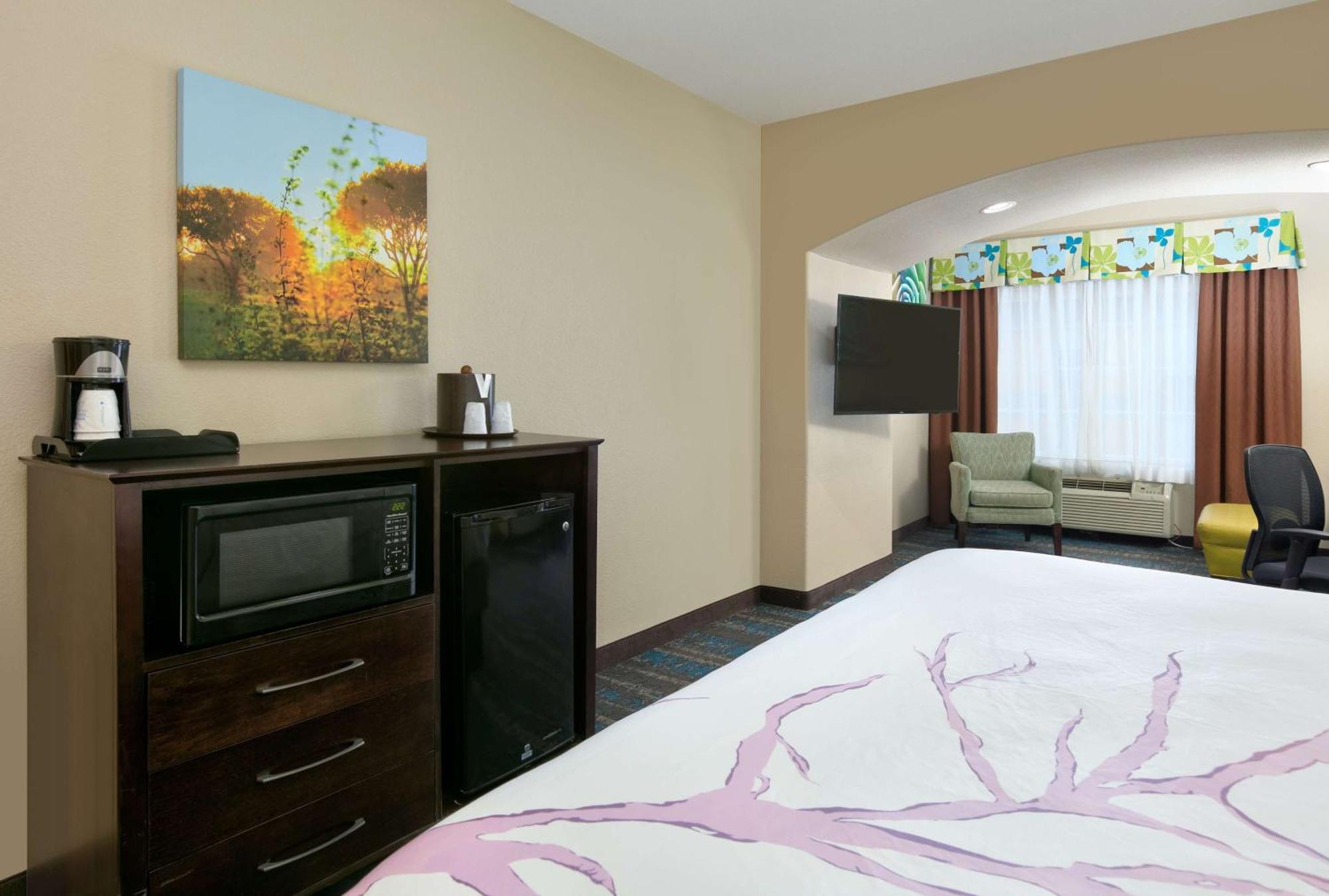 La Quinta By Wyndham Dallas Grand Prairie South Exterior photo